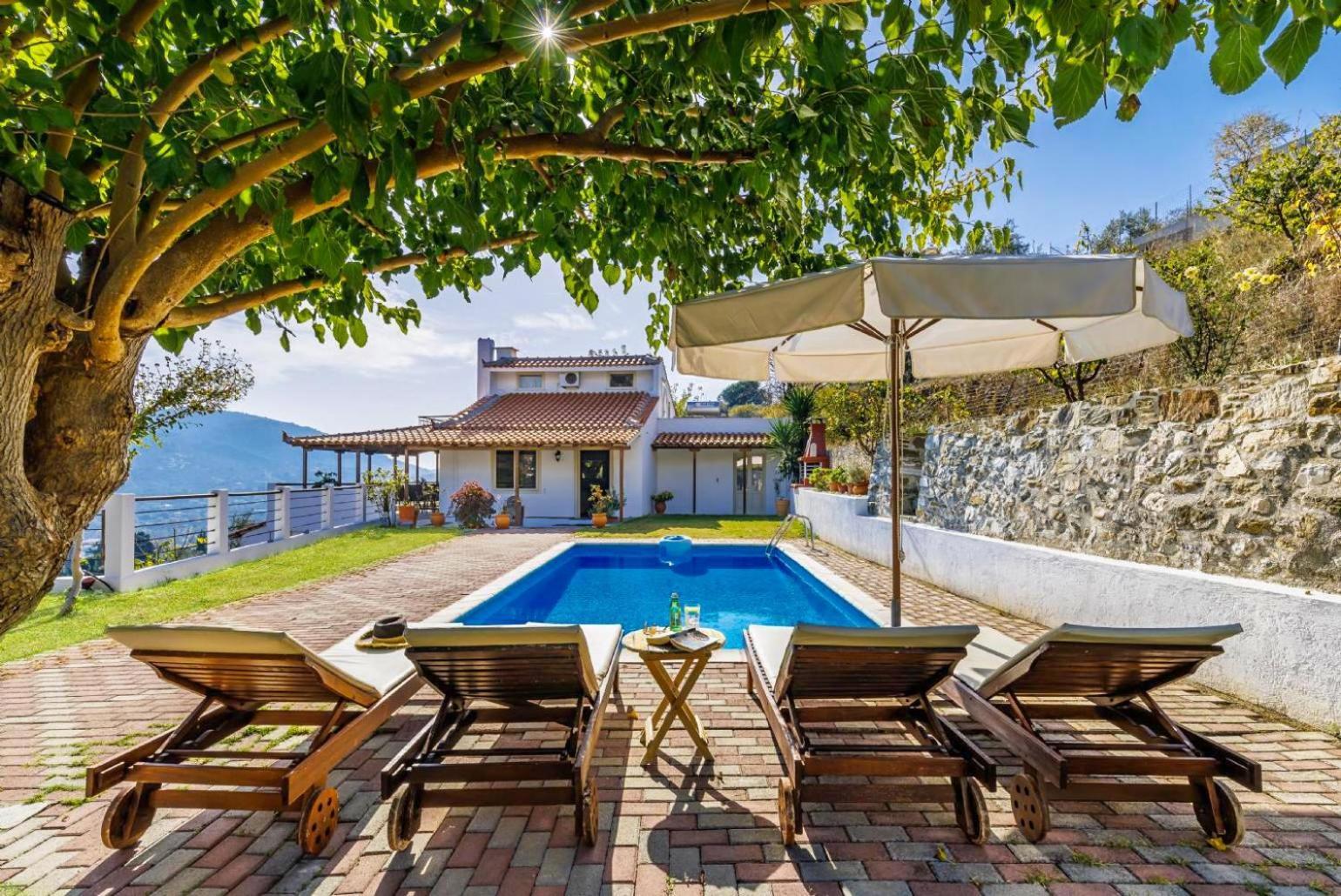 Villa Aloupi Skopelos Town Exterior photo